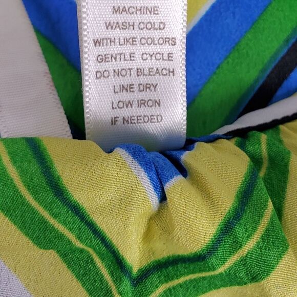 Fluttery chevron dress with elastic-cinched waist by 6degrees / Women's Small - Picture 6 of 6